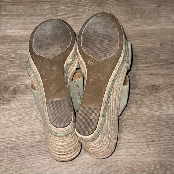 Crown Vintage Sage Green Wedges - Picture 10 of 11